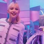 Angèle explose en Asie grâce à la publicité Chanel